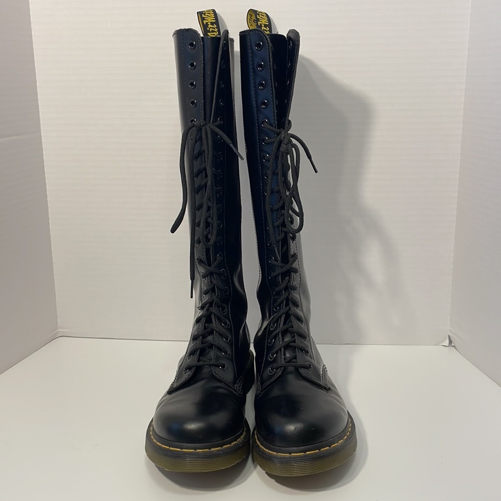 Dr Martens 1B60 Smooth 20-eye Zipper Tall boots black leather size 9 - Picture 2 of 6